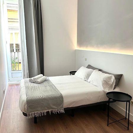 H21 Rooms Madrid Buitenkant foto