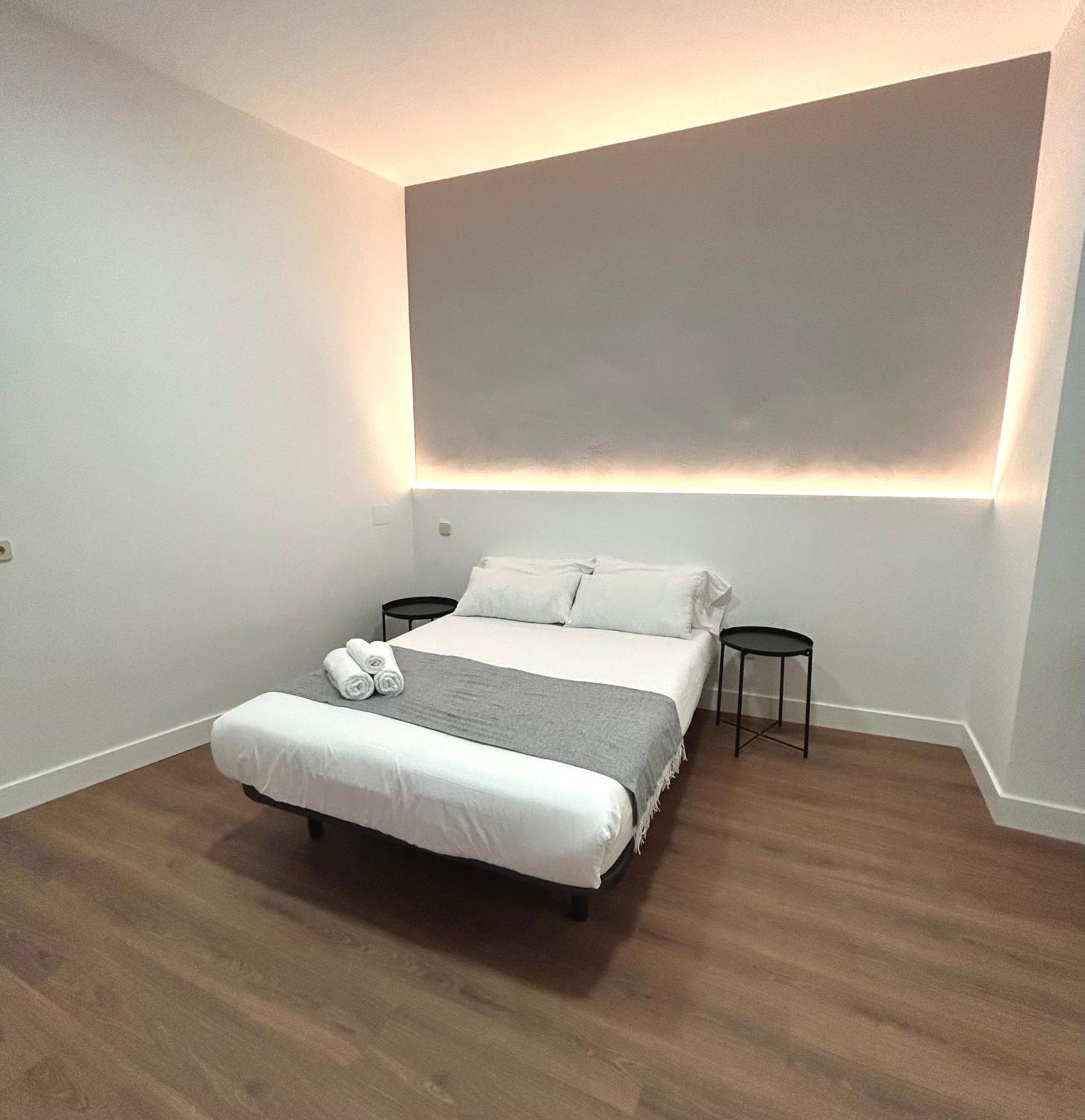 H21 Rooms Madrid Buitenkant foto